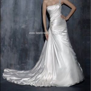 Maggie sotterro wedding dress
